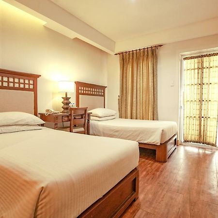 Hotel Emilia Davao Zewnętrze zdjęcie