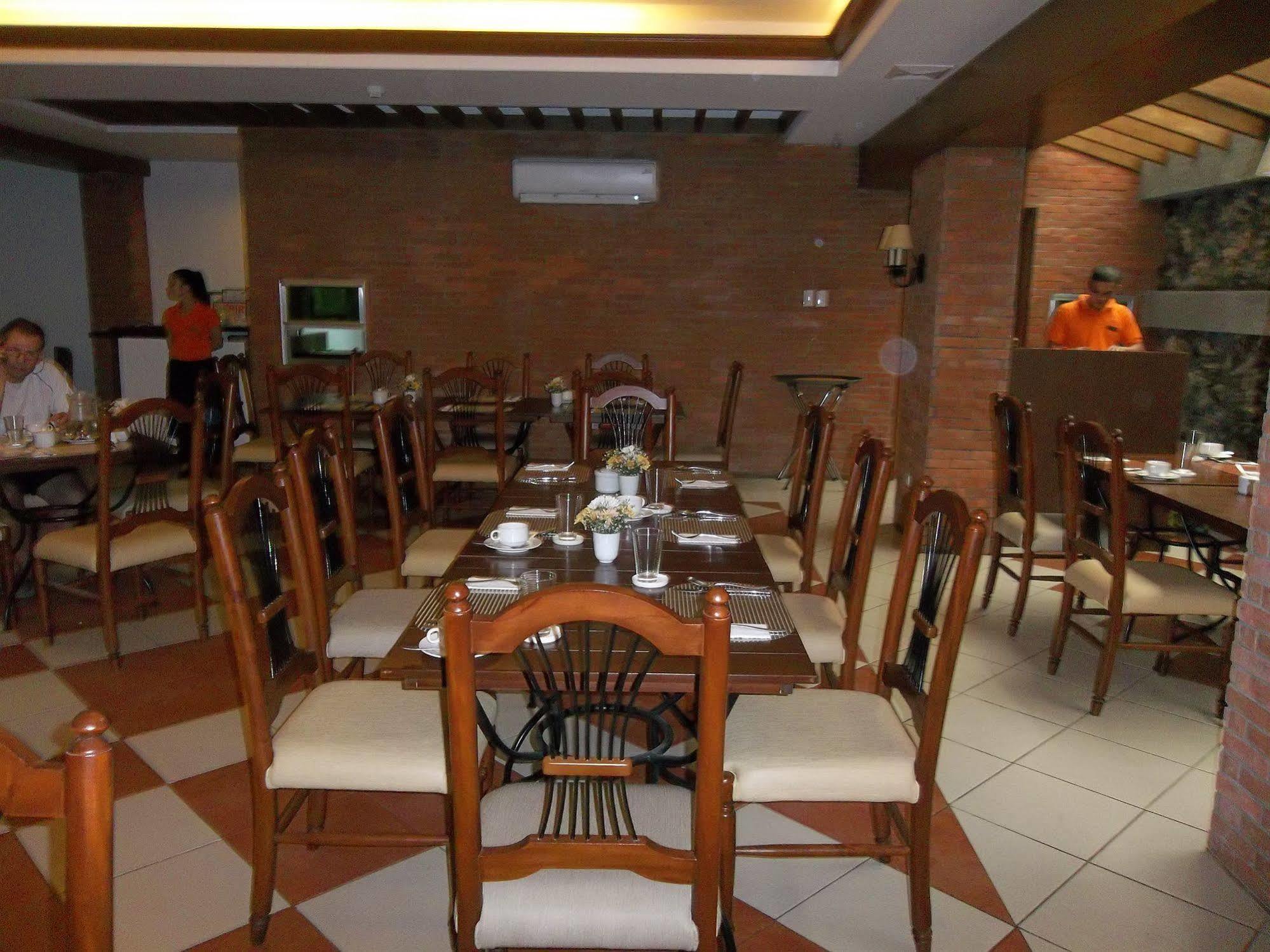 Hotel Emilia Davao Zewnętrze zdjęcie