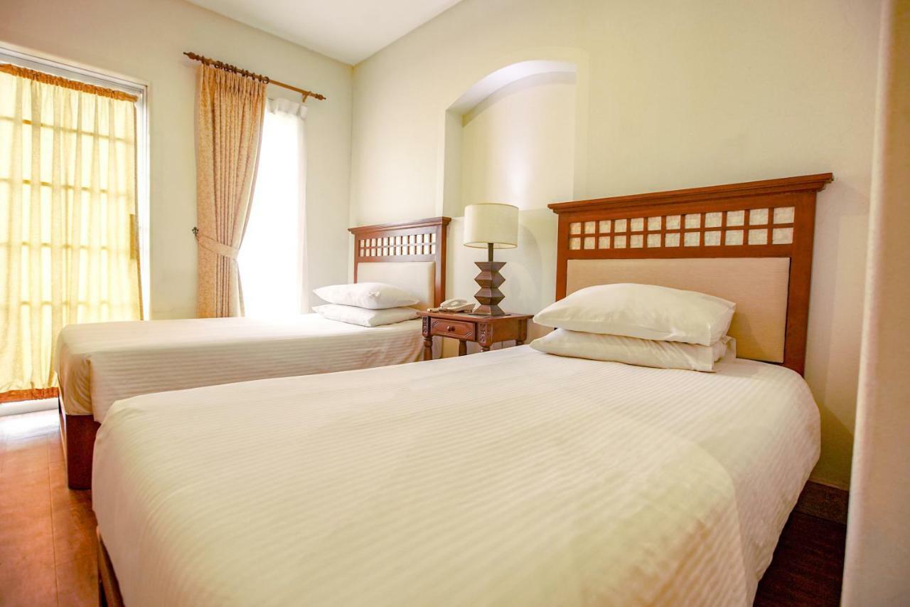 Hotel Emilia Davao Zewnętrze zdjęcie