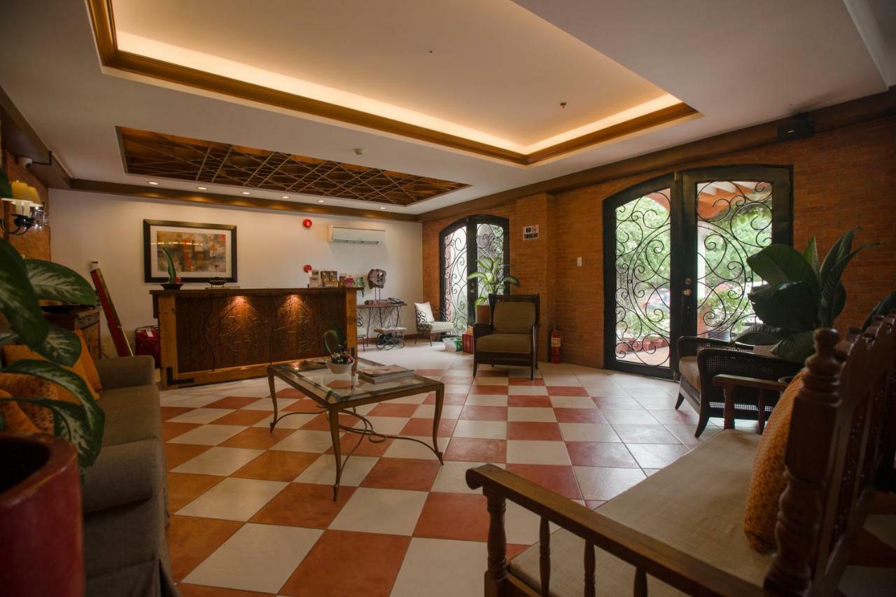 Hotel Emilia Davao Zewnętrze zdjęcie